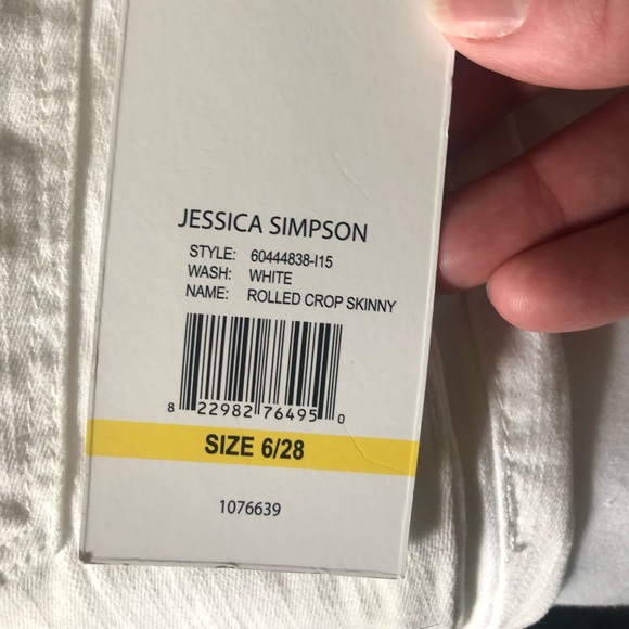 Jessica Simpson White Rolled Crop Jeans - Picture 3 of 4